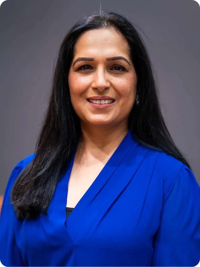 Dr Tina at ToothSavers